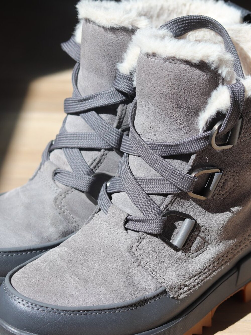 SOREL Explorer Waterproof Suede & Faux Fur Winter Boots Womans 7.5 - Picture 4 of 5